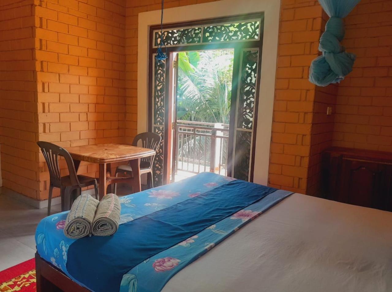 Laliz Bed & Breakfast Гале Екстериор снимка